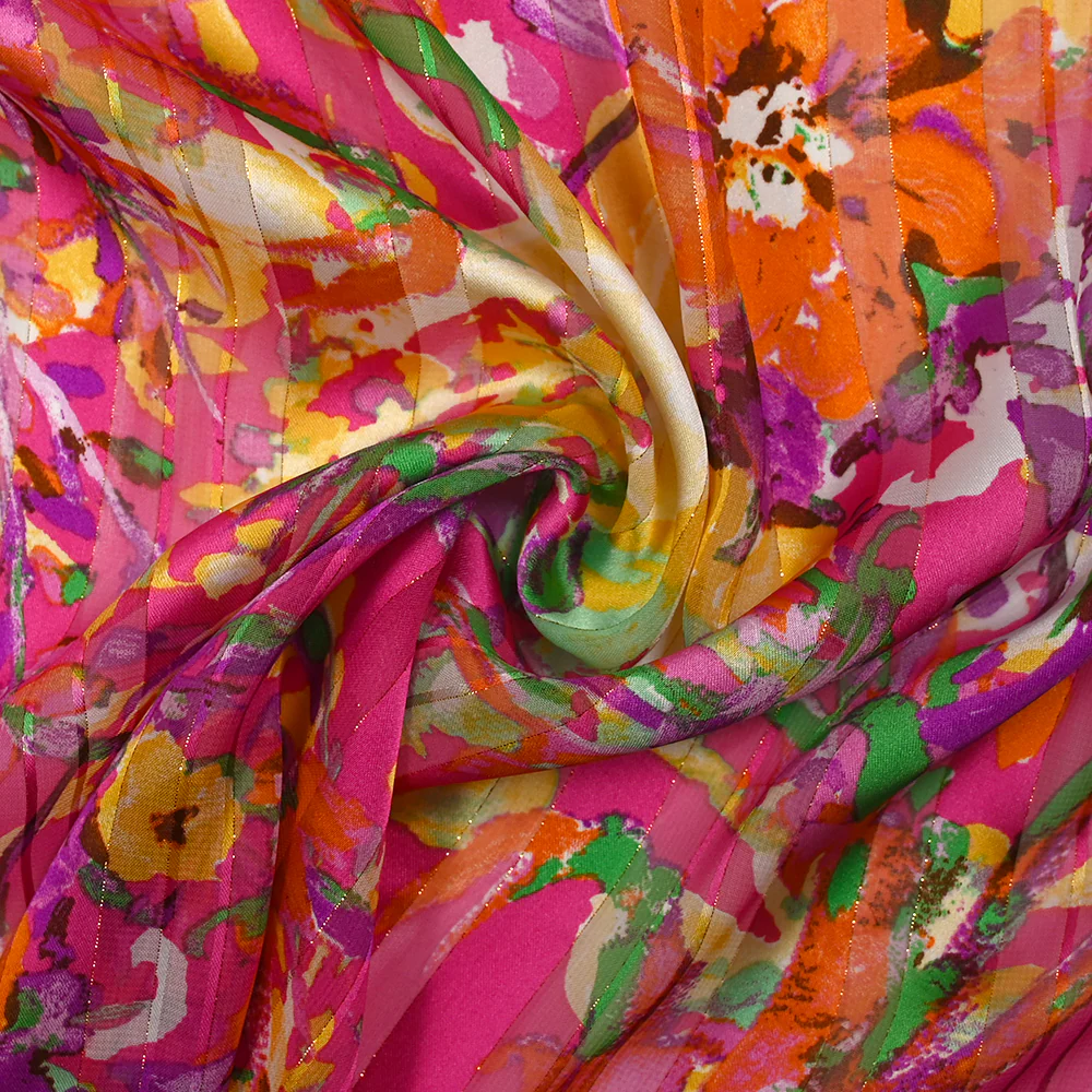 Mousseline imprimée bande satin fleurs en folie fond fuchsia - Image 2