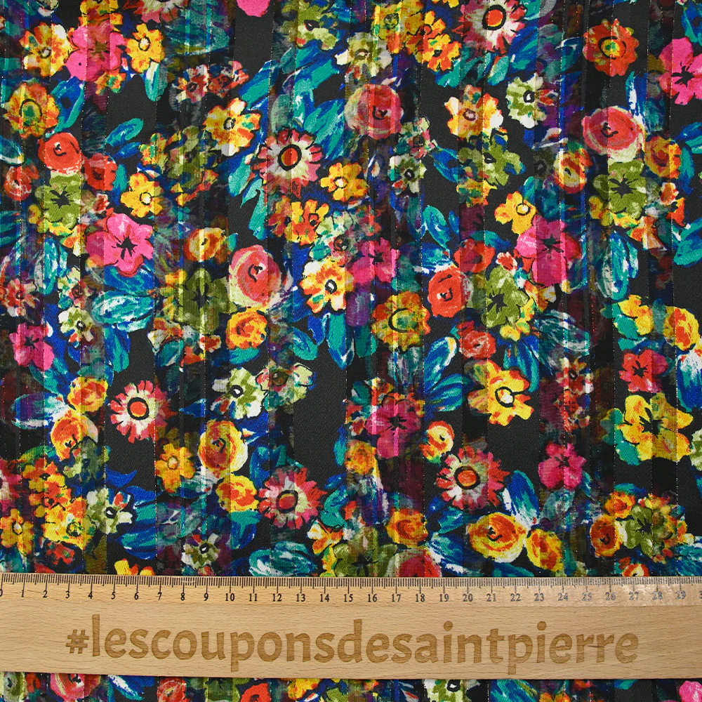 Mousseline imprimée bande satin fleurs en gouache fond noir - Image 3