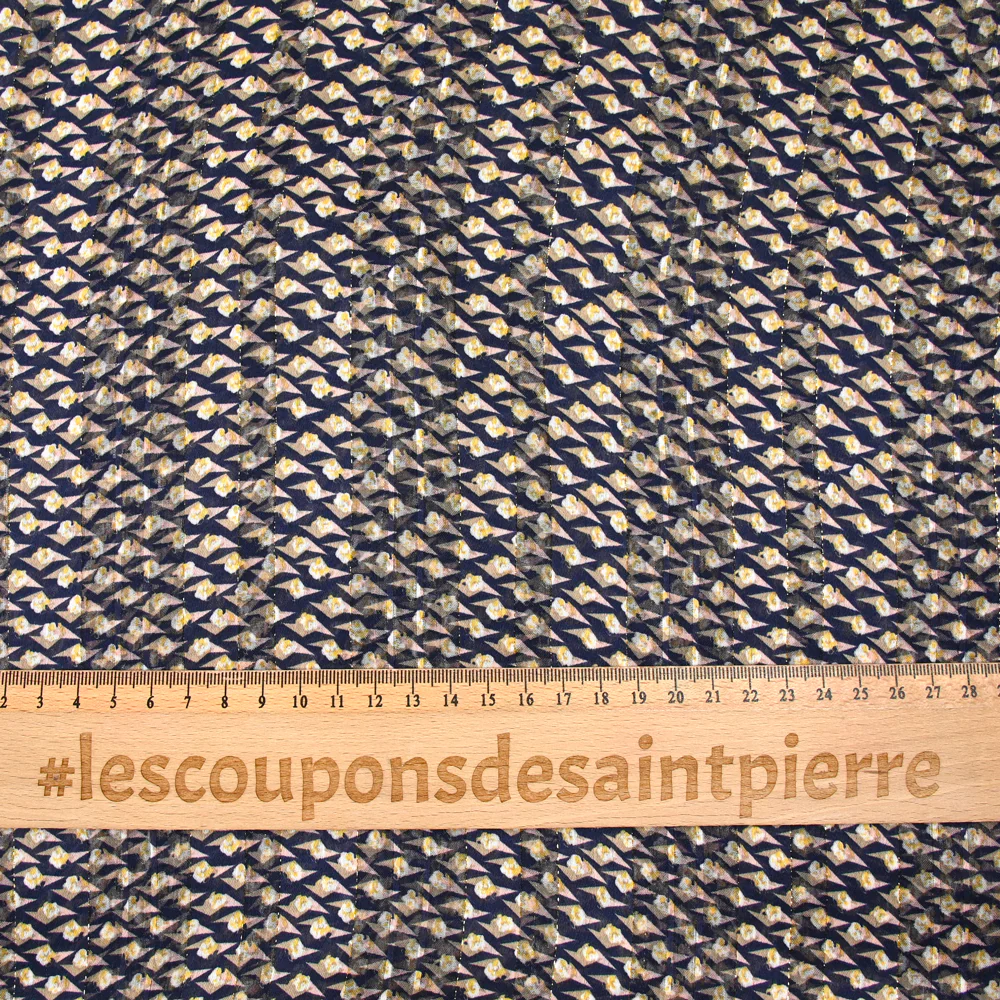 Mousseline imprimée bande satin oeil rose fond marine - Image 3