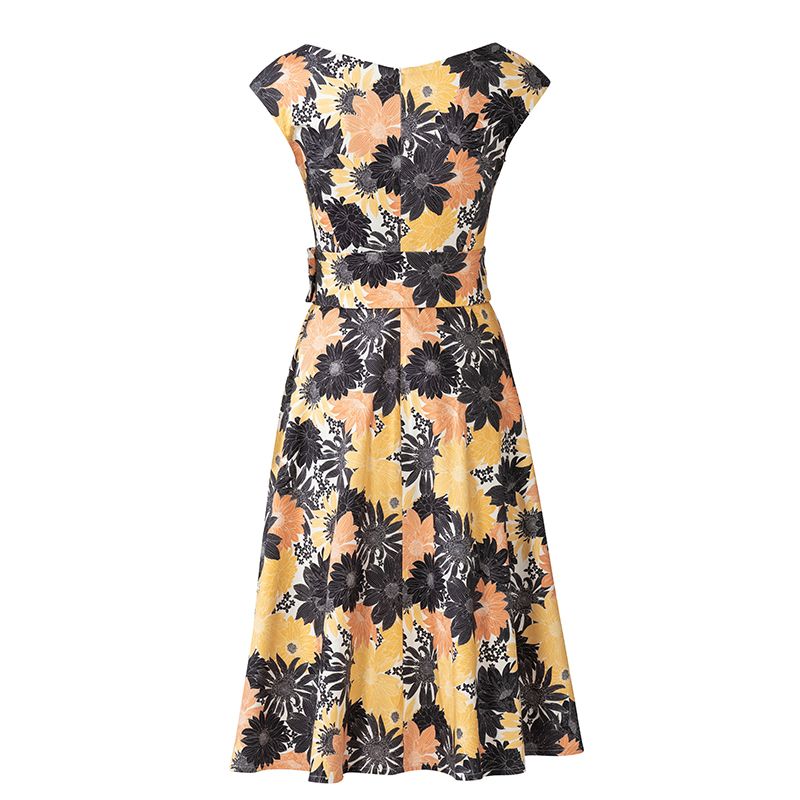 Patron Burda n°6236: Robe à effet croisé - Image 4