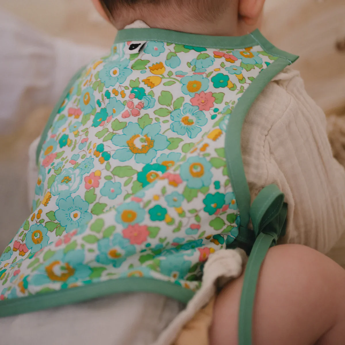 Patron plastron, pull sans manches et bavoir bébé ADÉLAÏDE - Image 11