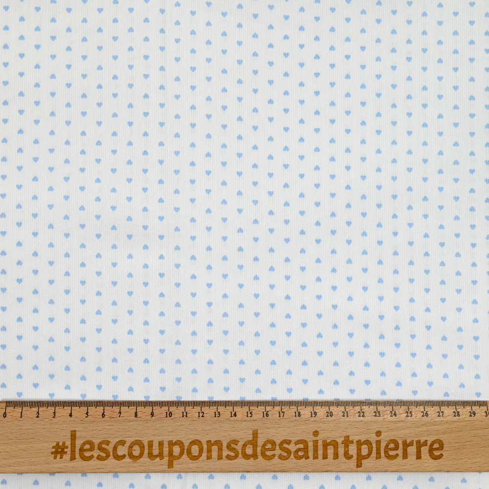 Piqué de coton imprimé coeur bleu fond blanc - Image 4