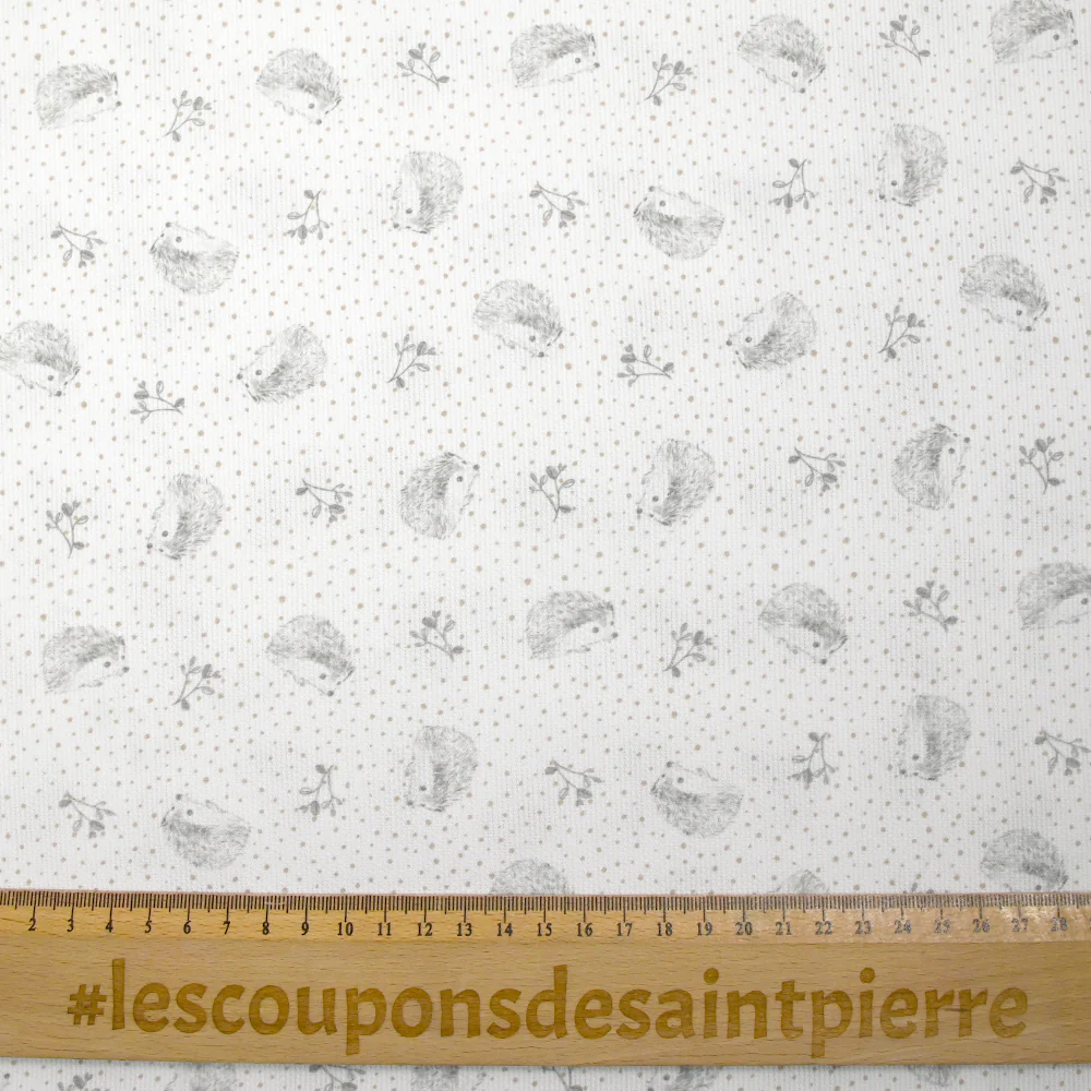 Piqué de coton imprimé hérisson et pois taupe fond blanc - Image 3