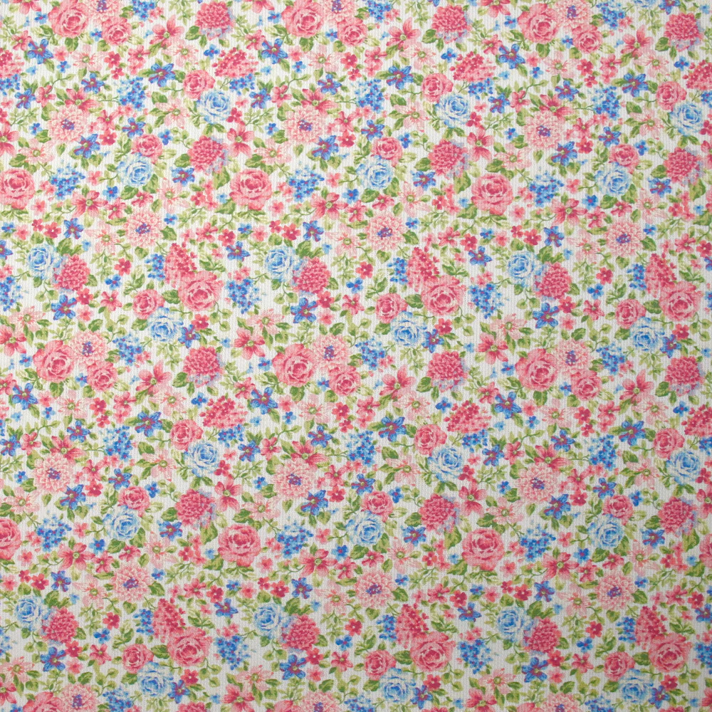 Piqué de coton imprimé les fleurs de Sarah bleu et fraise fond blanc