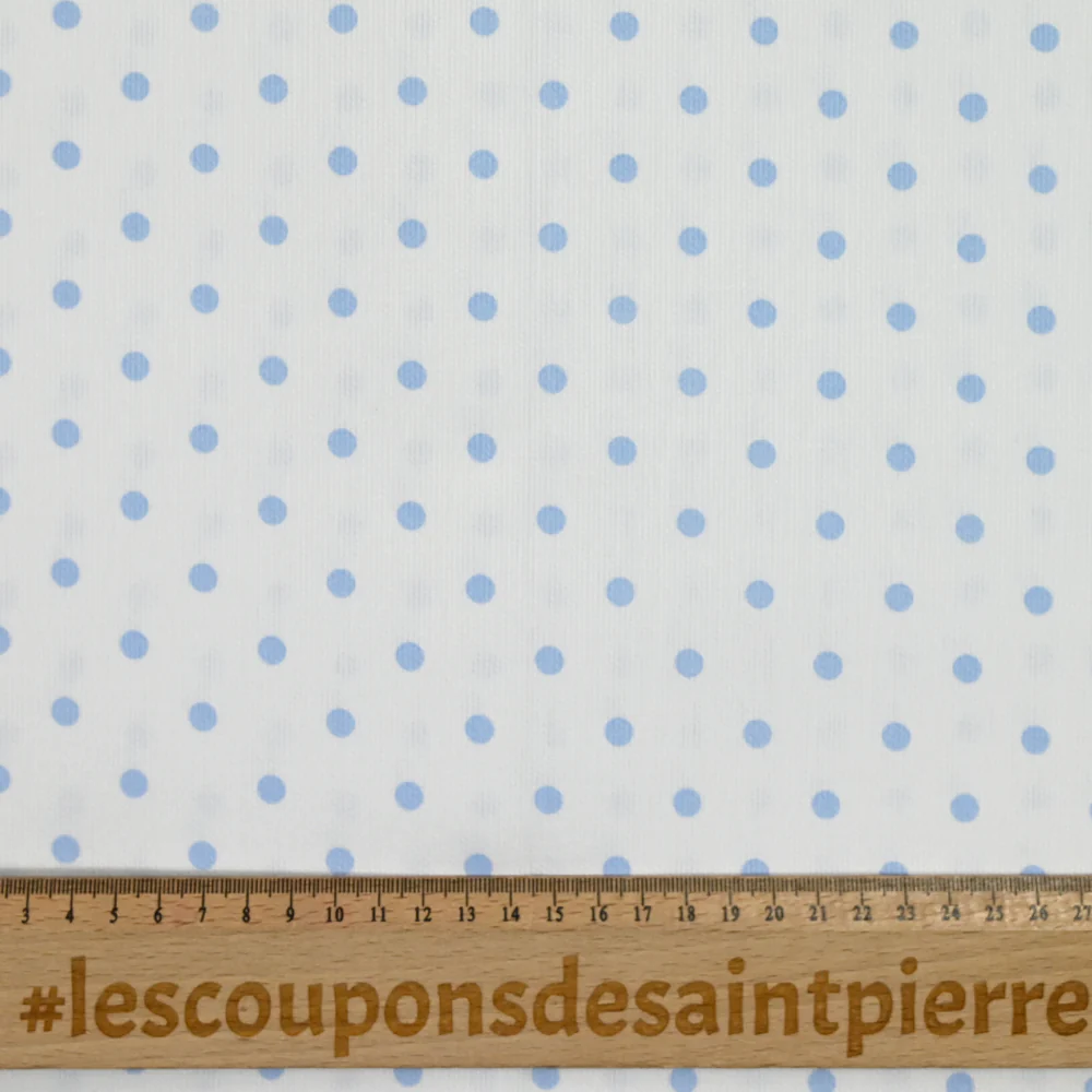 Piqué de coton imprimé pois bleu fond blanc - Image 3