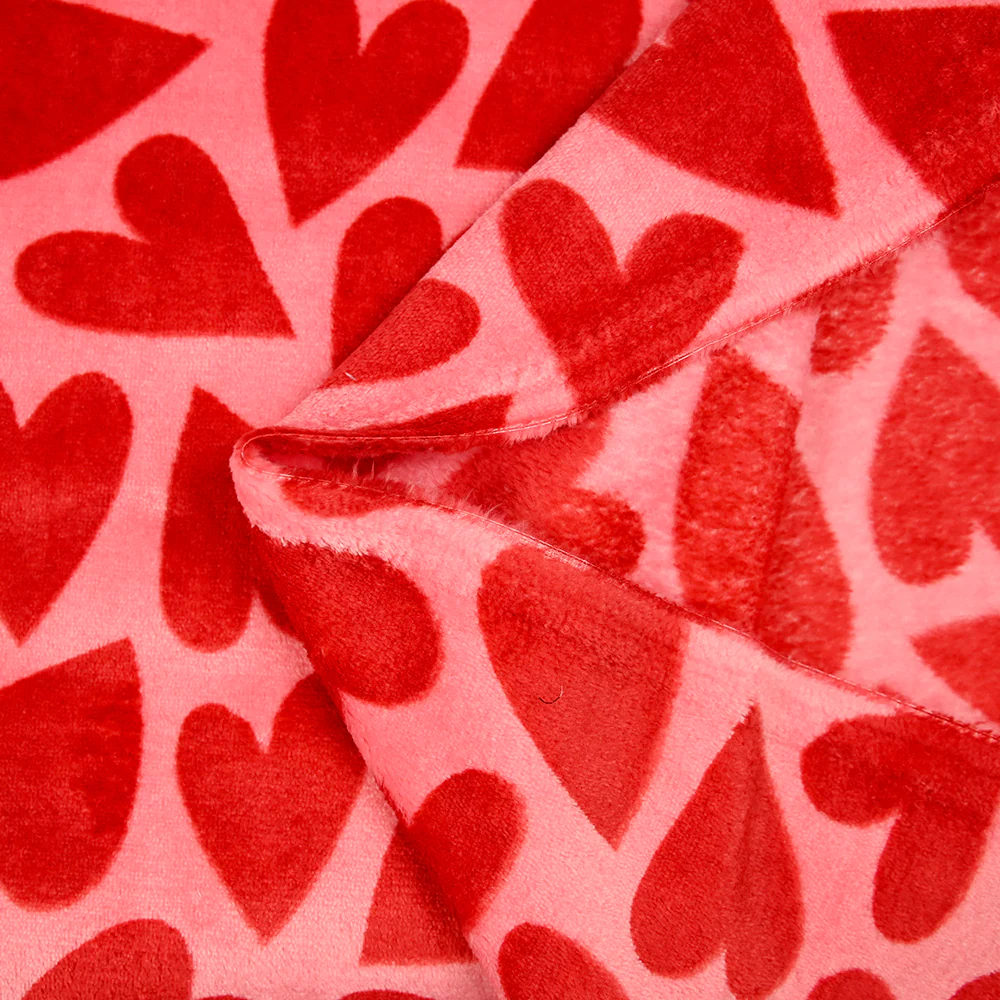 Polaire doudou imprimée coeur rouge fond rose - Image 3