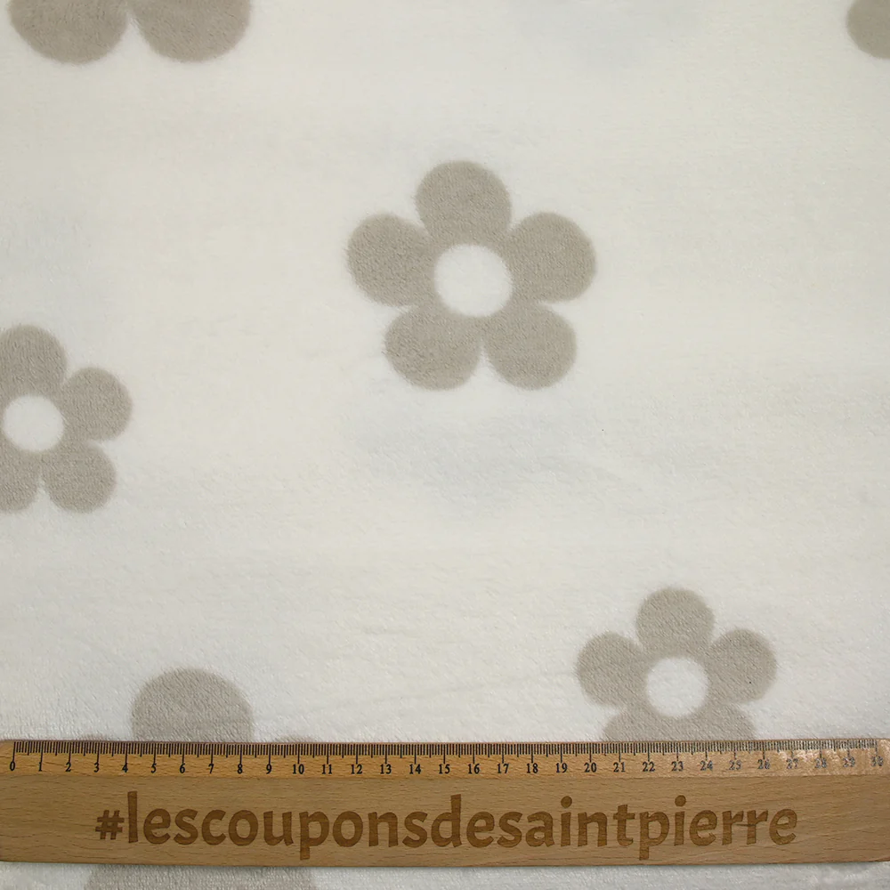 Polaire doudou imprimée fleurs grège fond blanc cassé - Image 3