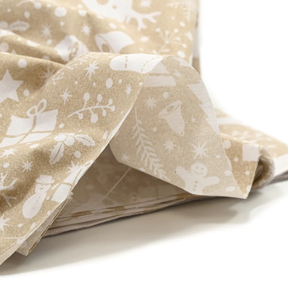 Polycoton imprimé Noël pain d'épice blanc fond beige - Image 5