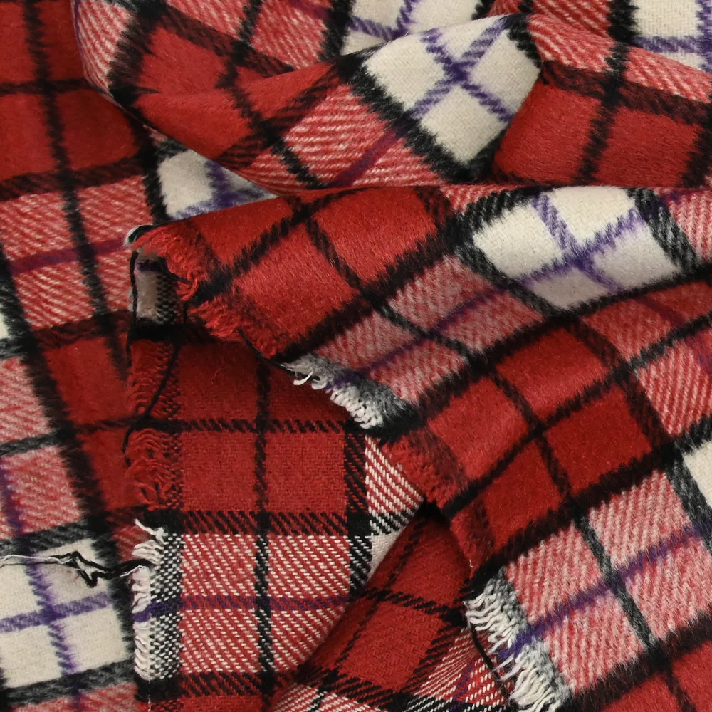 Polyester cardé à carreaux rouge - Image 4