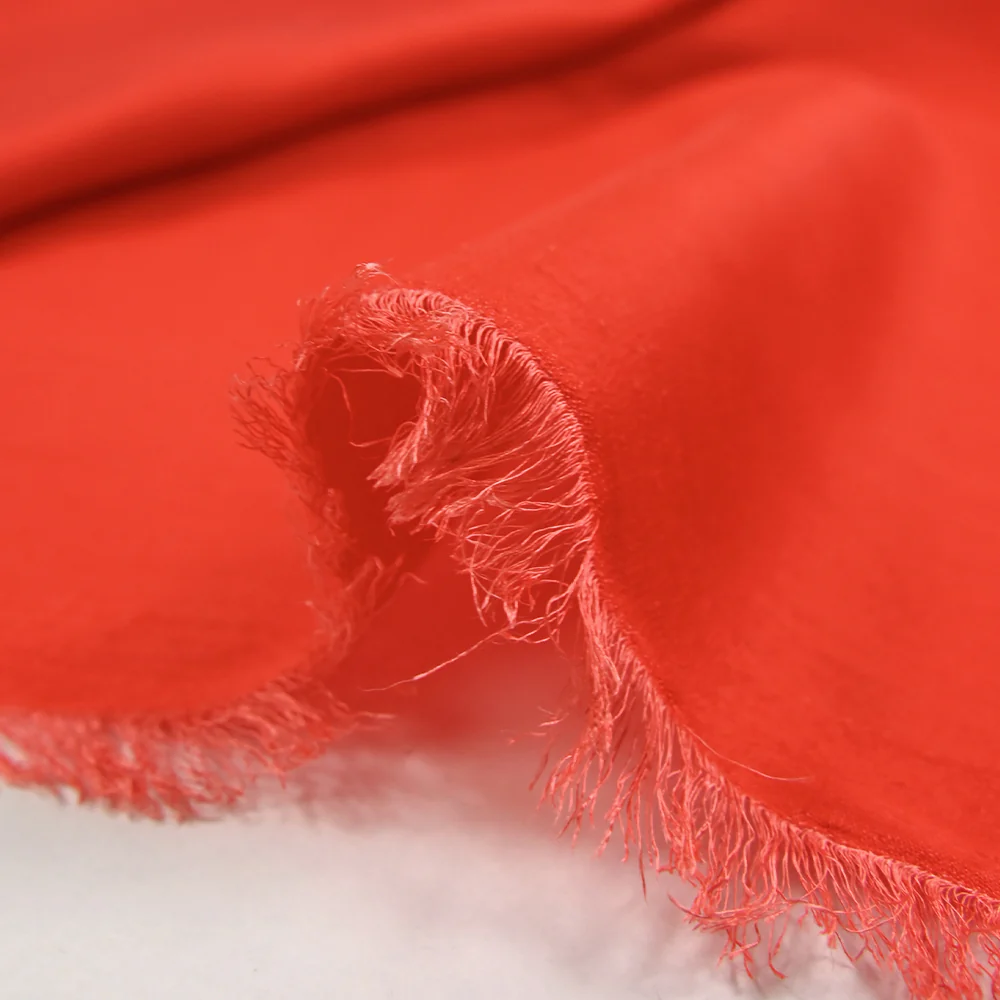 Polyester fluide satiné Alba rouge feu - Image 4