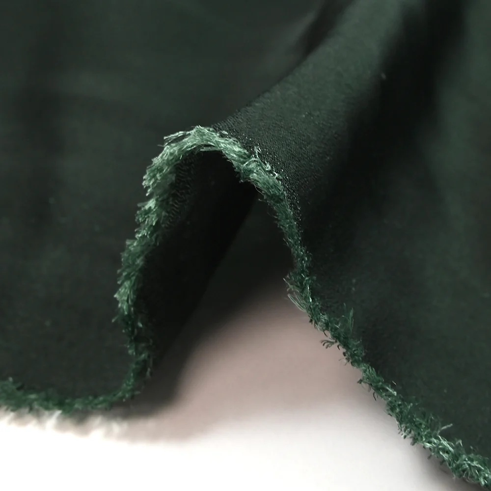Polyester fluide satiné Alba vert forêt - Image 4