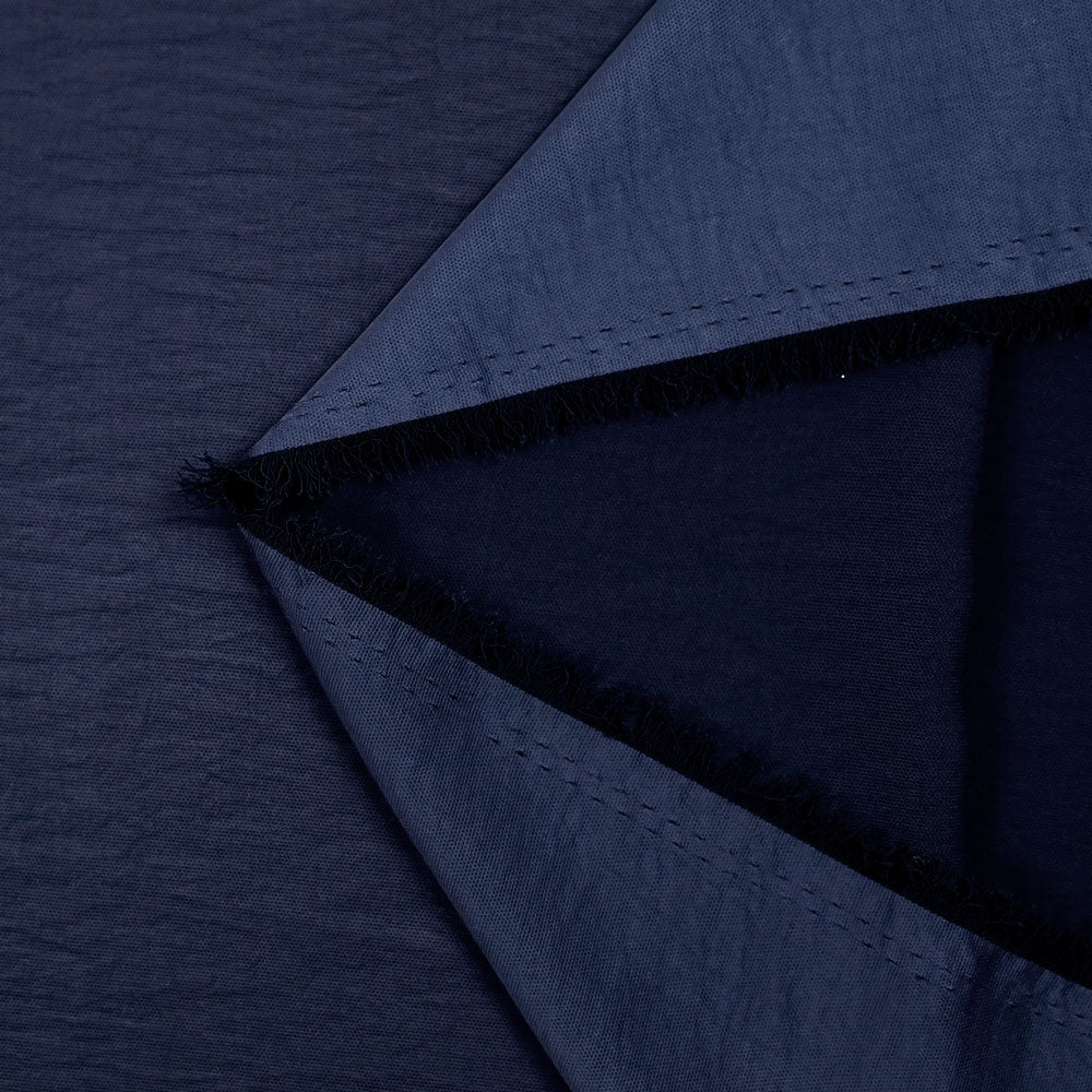 Polyester fluide satiné bleu marine - Image 3