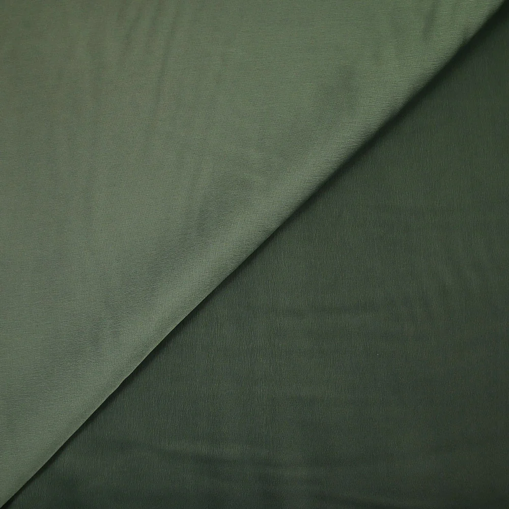 Polyester fluide satiné vert militaire