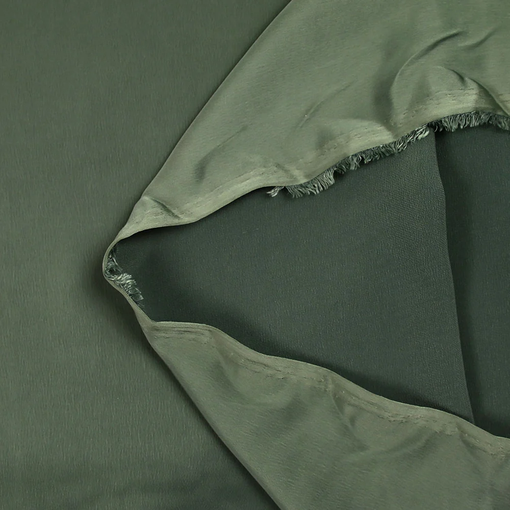 Polyester fluide satiné vert militaire - Image 3