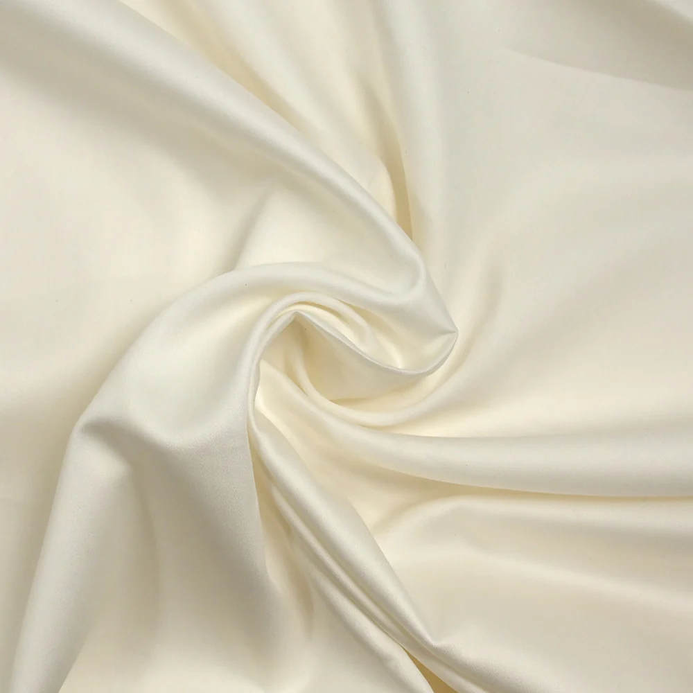 Popeline de coton satinée blanc cassé - Image 2