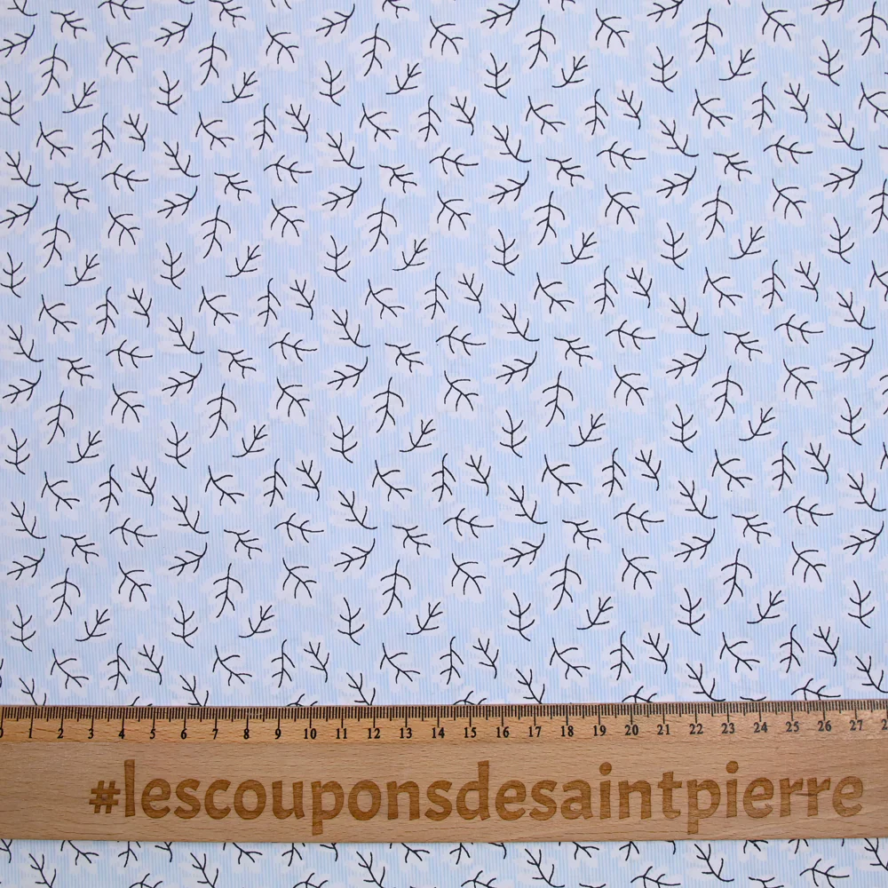 Popeline polycoton imprimée rayée et branche fond bleu - Image 4