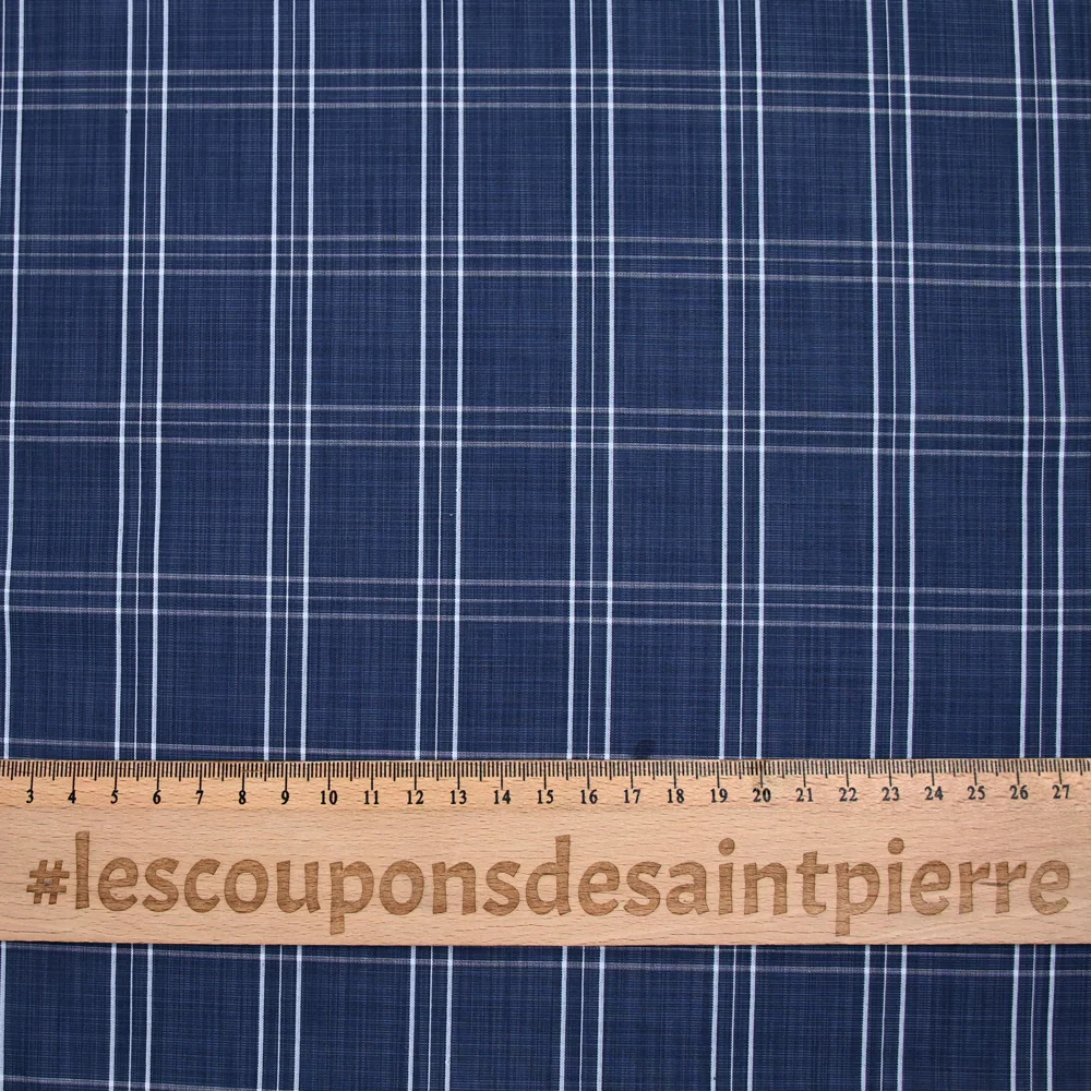 Popeline polycoton tissée-teinte à grands carreaux fond marine - Image 3