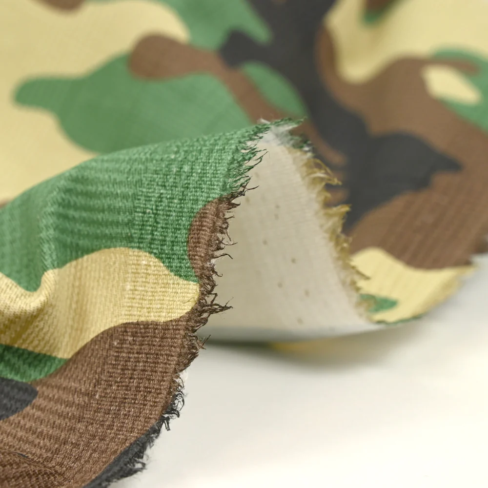 Satin de coton élasthanne camouflage beige et vert - Image 5