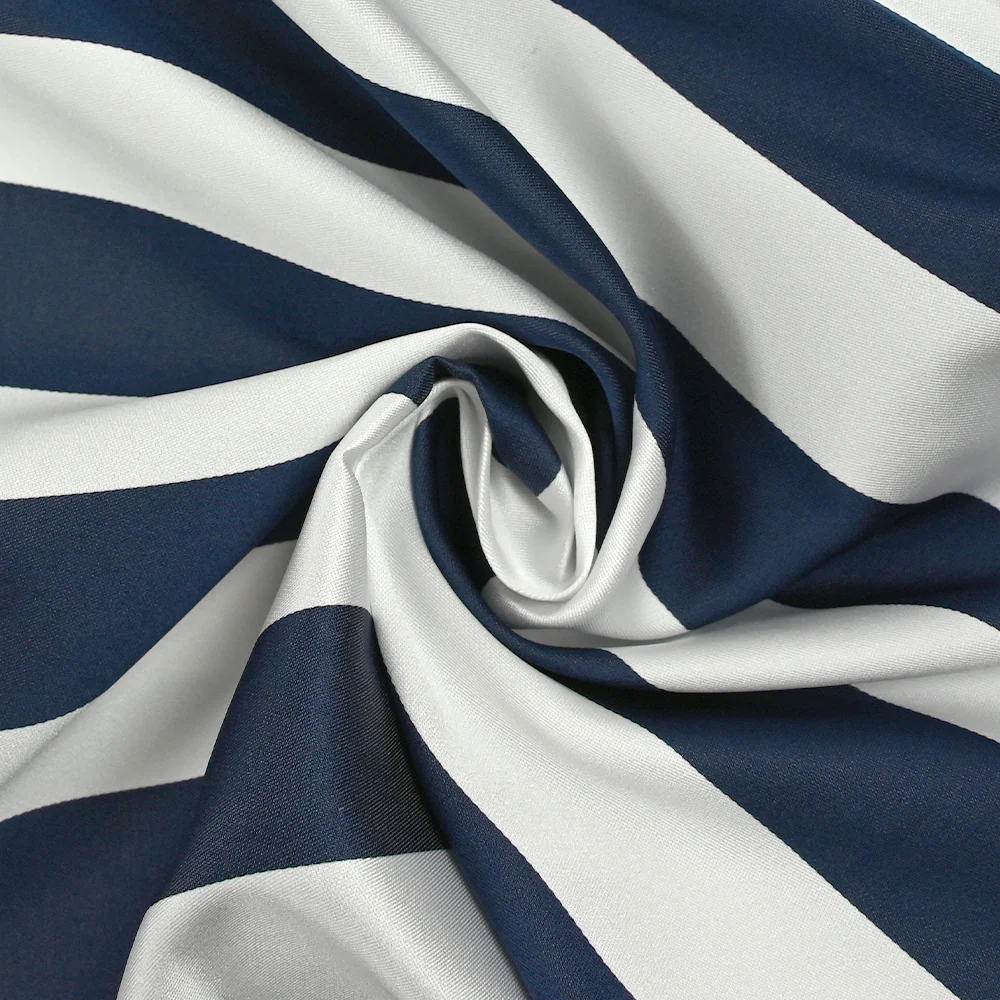 Satin de soie mélangée rayé marine et blanc - Image 2