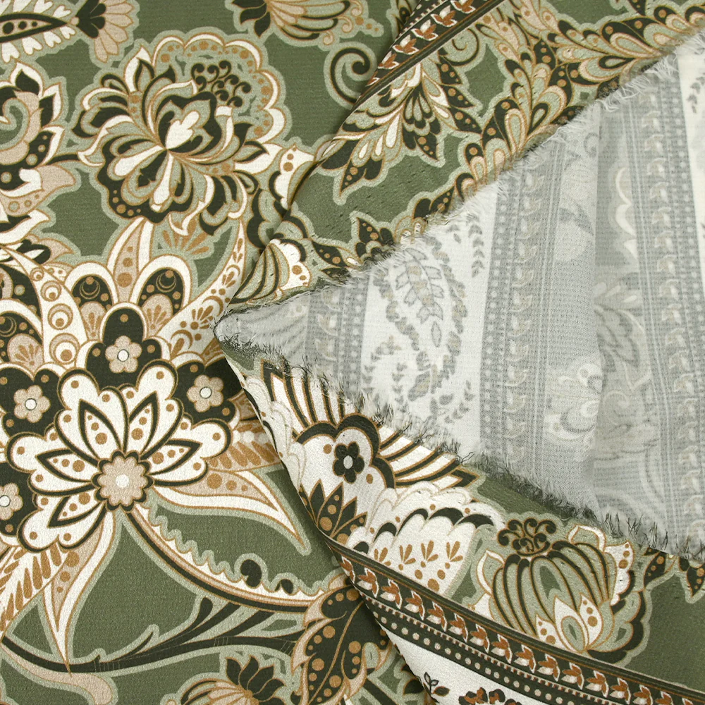 Satin polyester imprimé cachemire en frise fond kaki - Image 6