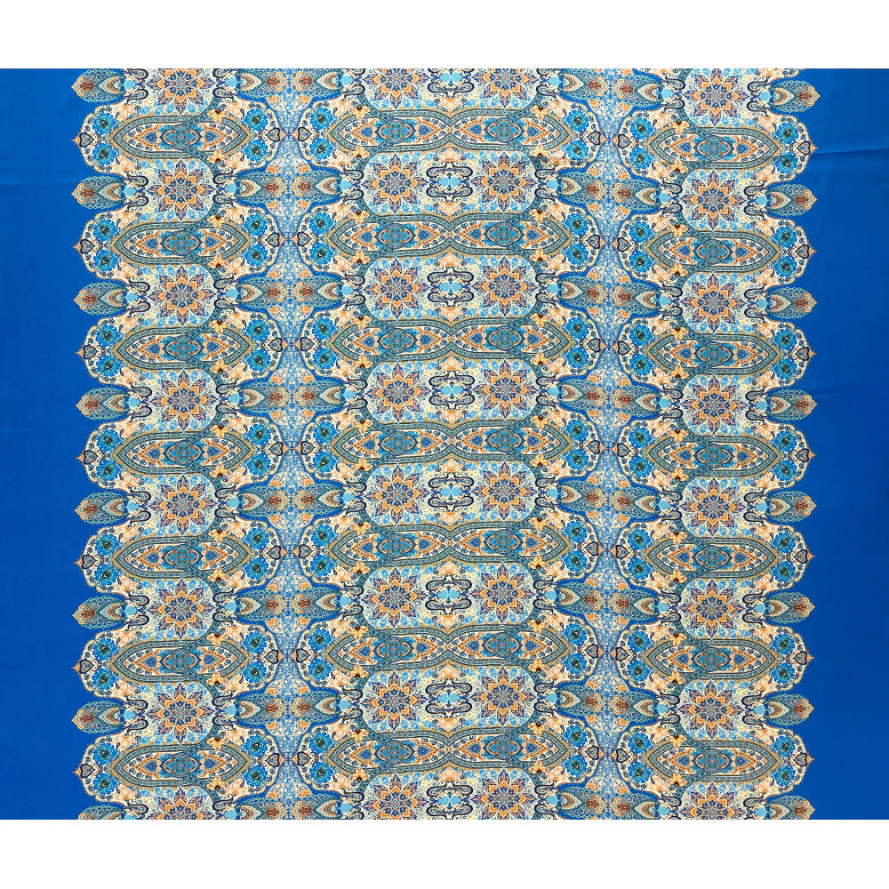 Satin polyester imprimé ornements floraux et cachemire beige fond bleu roi - Image 4