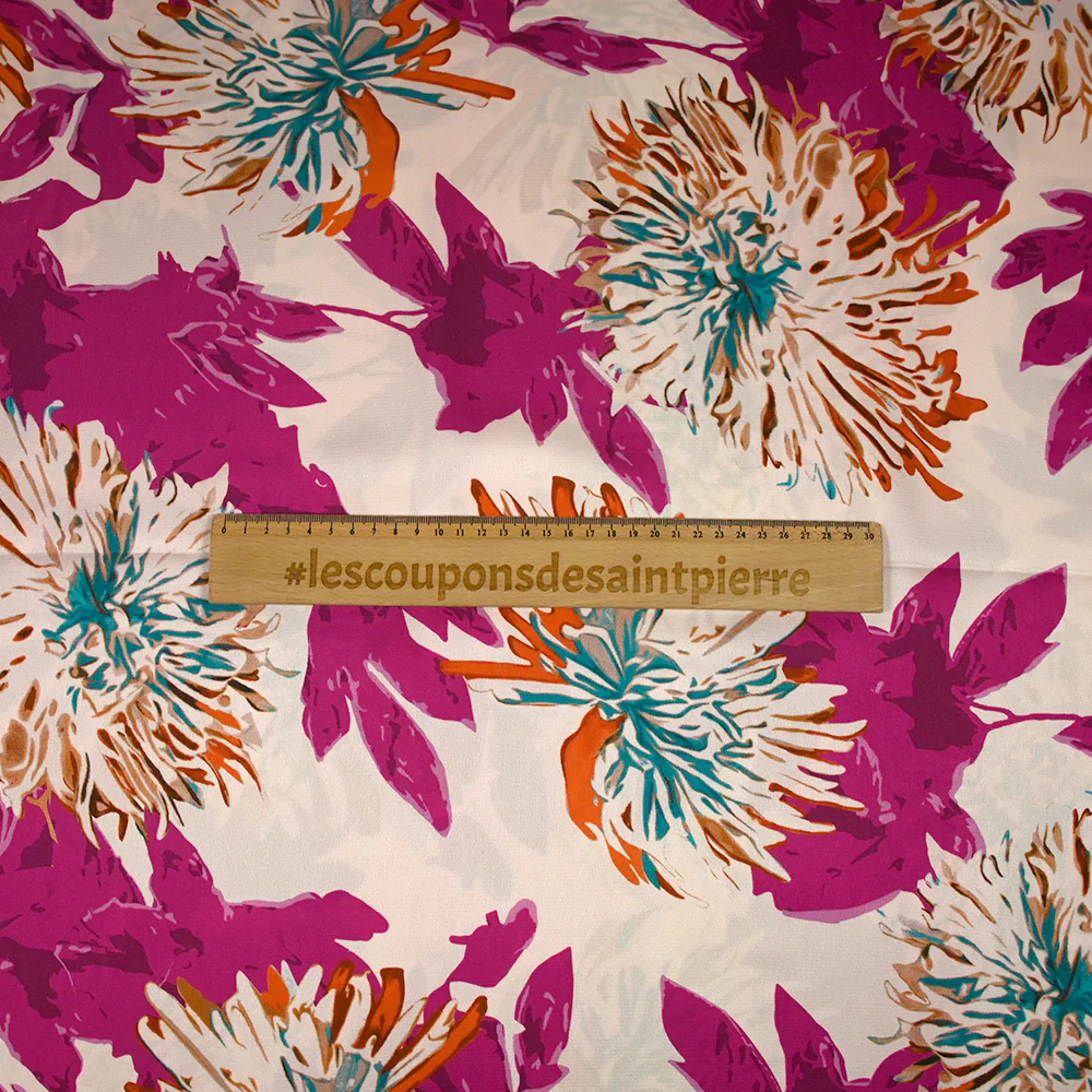 Satin polyester imprimé pissenlit des champs magenta fond rosé - Image 5