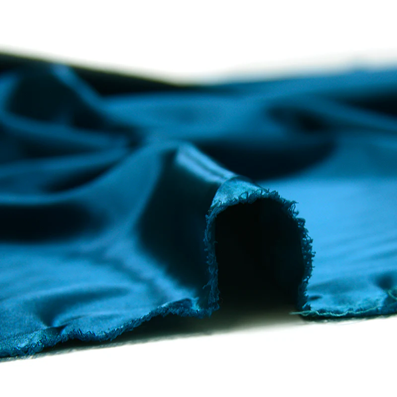 Satin Polyester uni bleu canard - Image 3