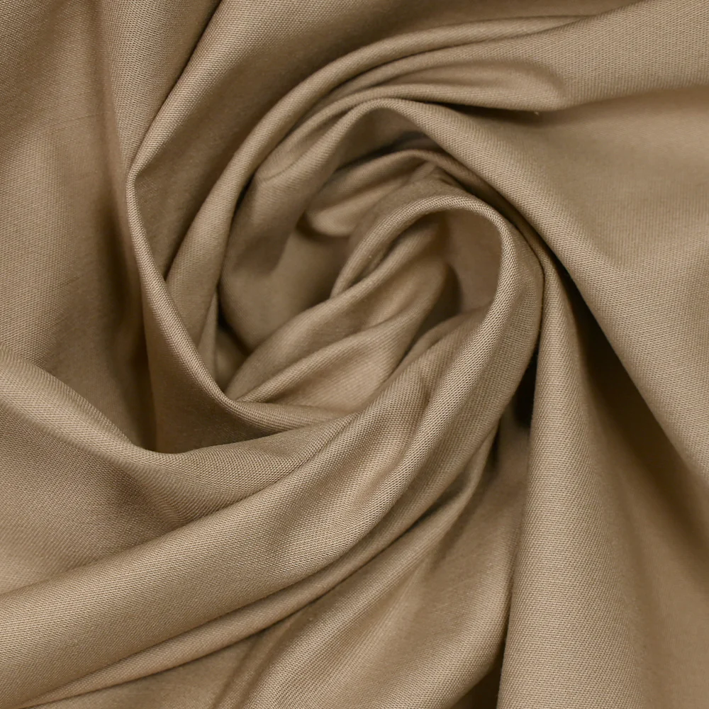 Sergé de coton élasthanne satiné beige - Image 2