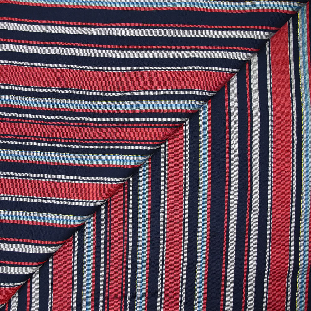 Sergé de viscose tissé-teint à rayures rouges