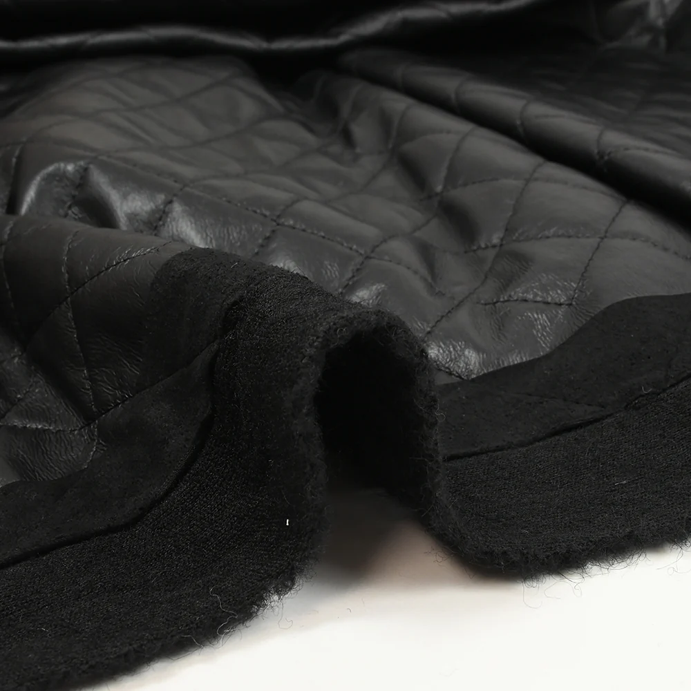 Simili cuir matelassé sur maille de laine mélangée noir - Image 7