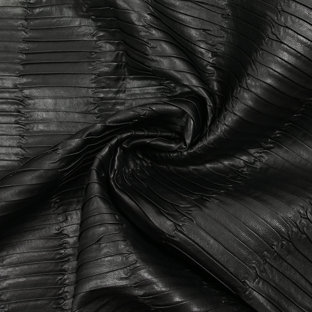 Simili cuir souple effet plissé noir - Image 2