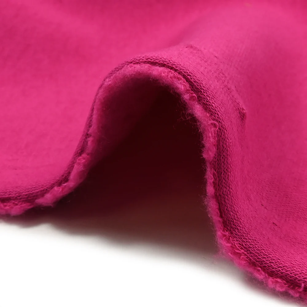 Tissu sweat minkee épais fuchsia - Image 5