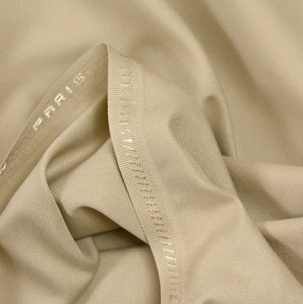 Tissu tailleur en polyviscose sergé beige - Image 3