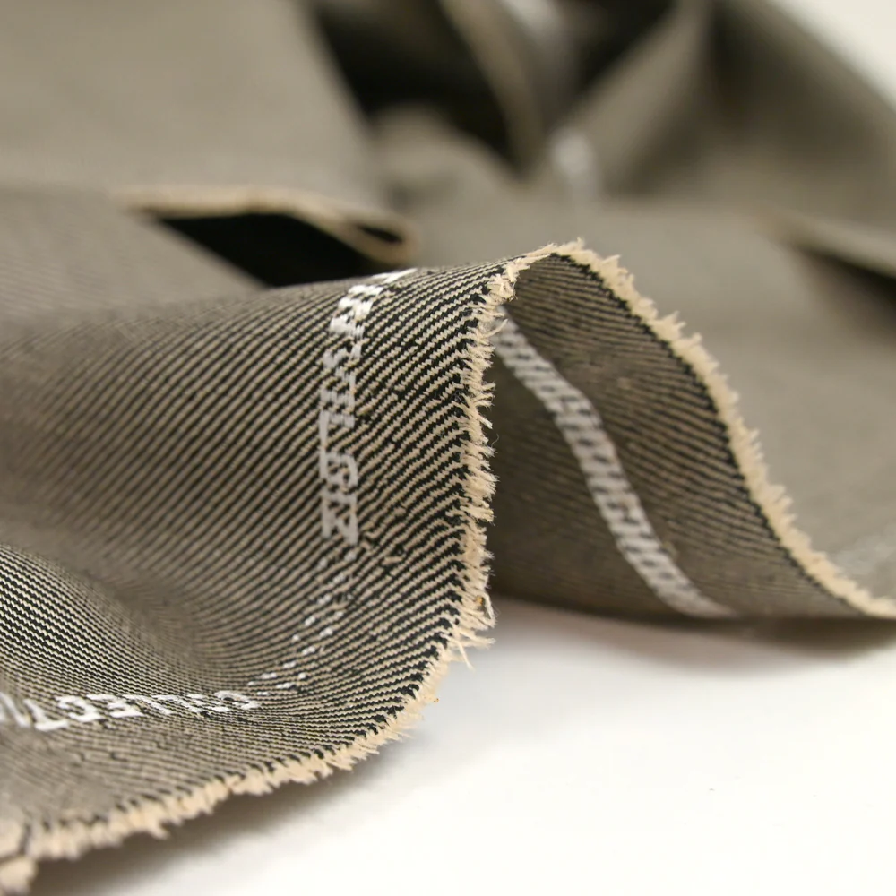 Tissu tailleur laine mélangée sergé beige et noir - Image 4