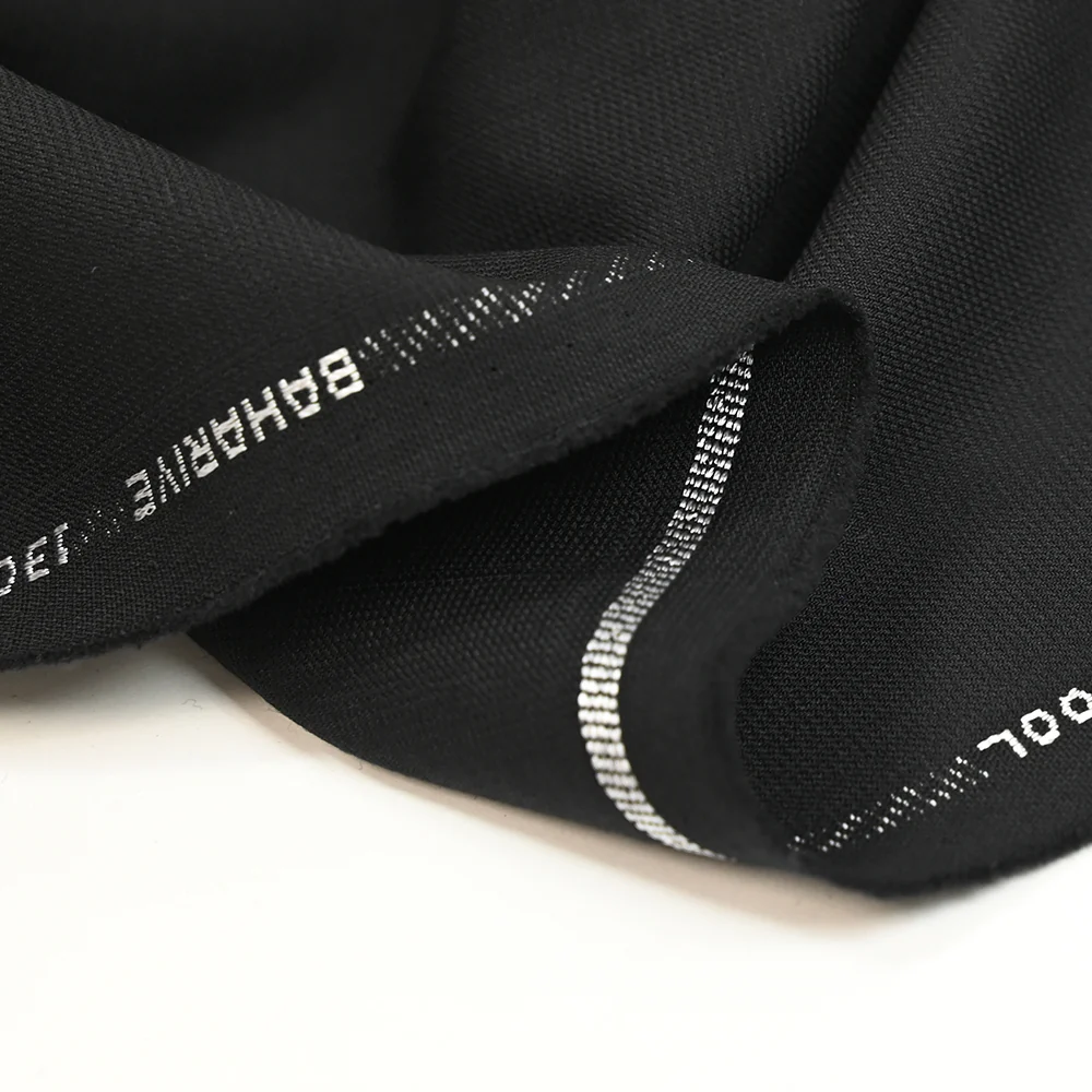 Tissu tailleur Super 130’s en laine vierge noir - Image 5