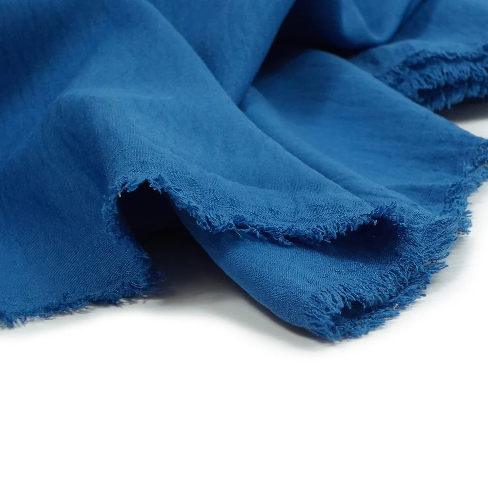 Toile fine Aviva polyester bleu barbeau - Image 4
