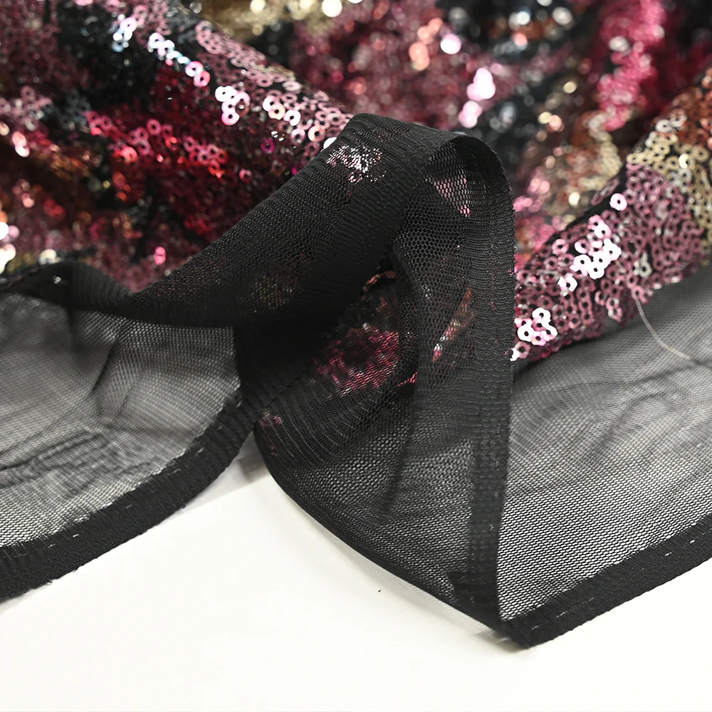 Tulle sequin jeune pousse fuchsia et beige fond noir - Image 4