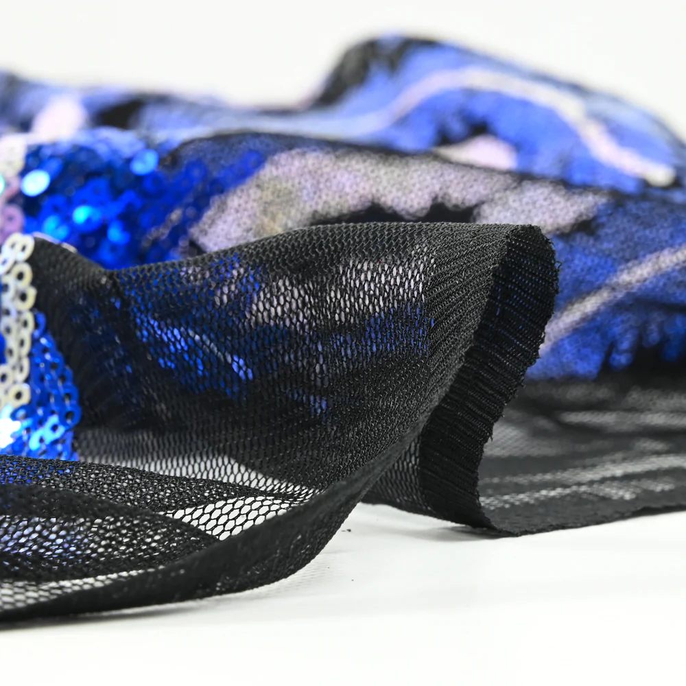 Tulle sequin plumes royales blanc holographique et bleu roi - Image 7