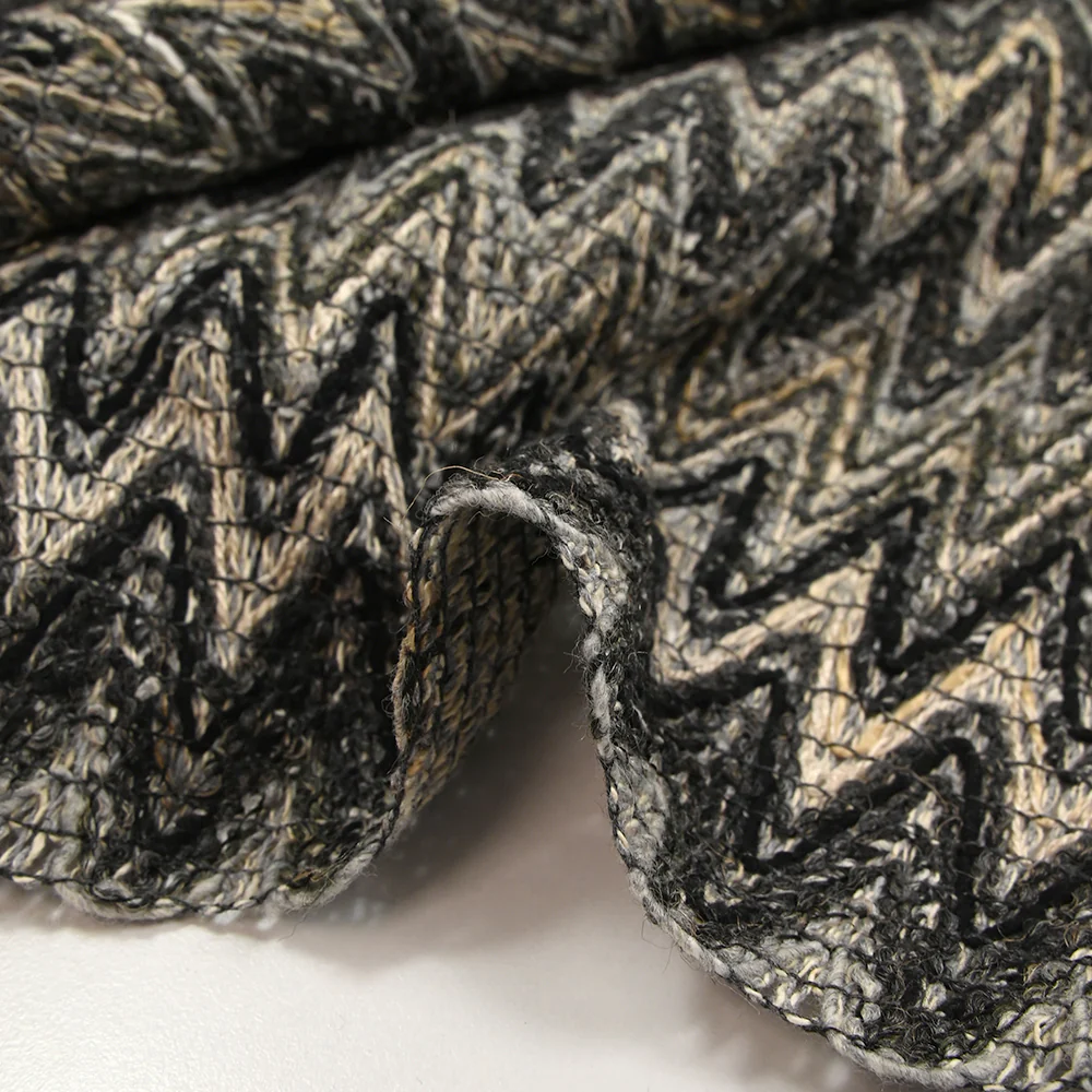 Tweed de coton et soie chevrons noir et gris - Image 7