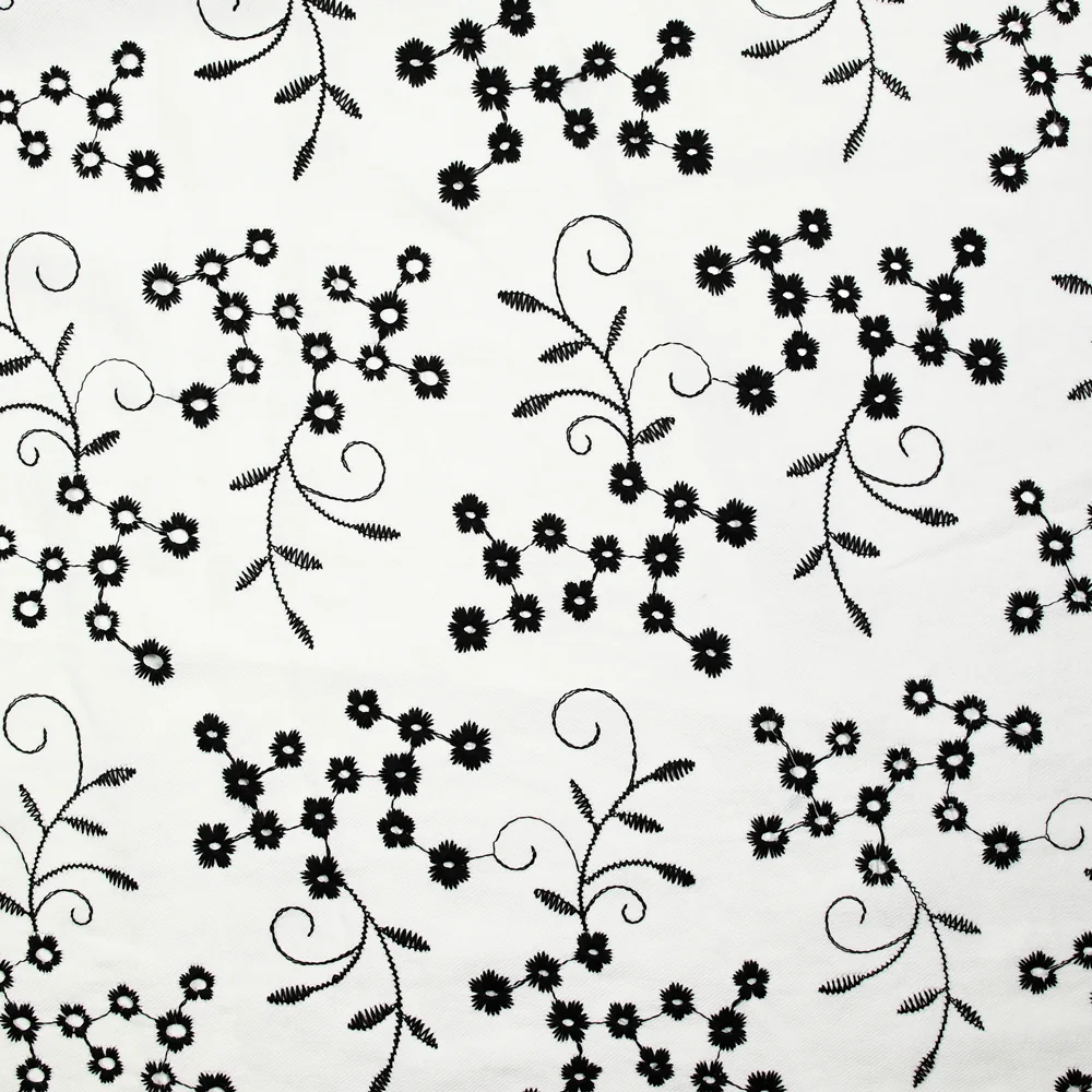 Twill de polyester brodé marguerite fond blanc - Image 6
