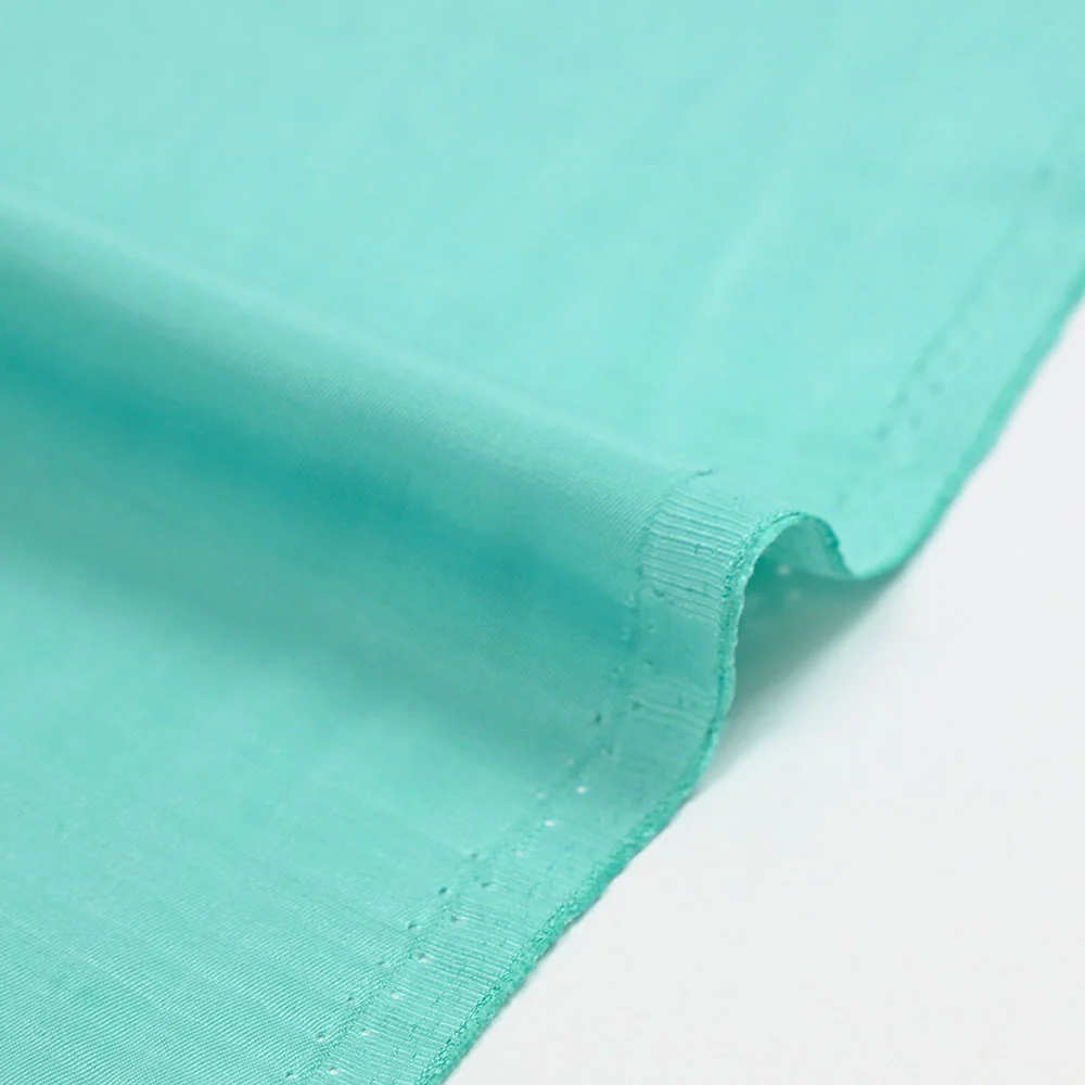 Twill polyviscose doupionné satiné Rosa vert d'eau - Image 4