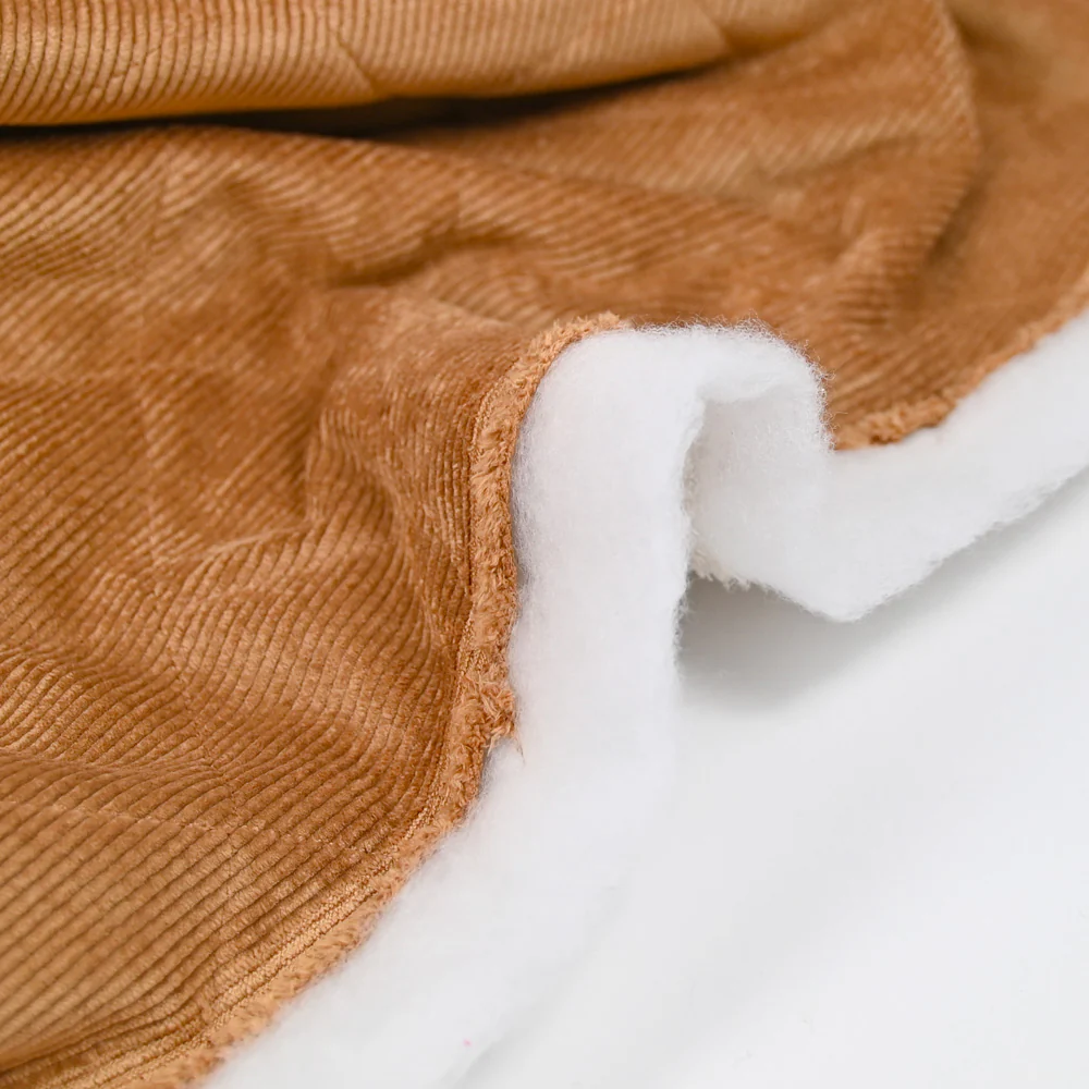 Velours de polyester côtelé matelassé envers sherpa camel - Image 7