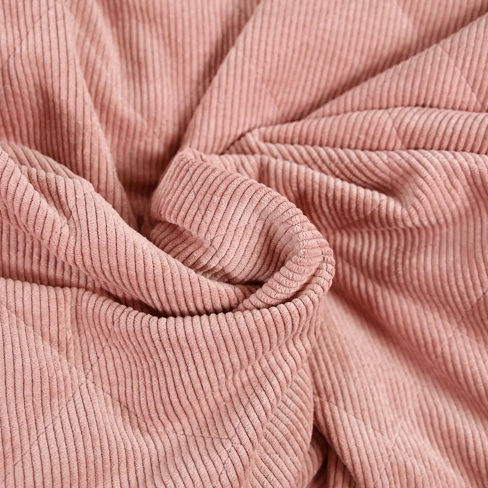 Velours de polyester côtelé matelassé envers sherpa vieux rose - Image 2