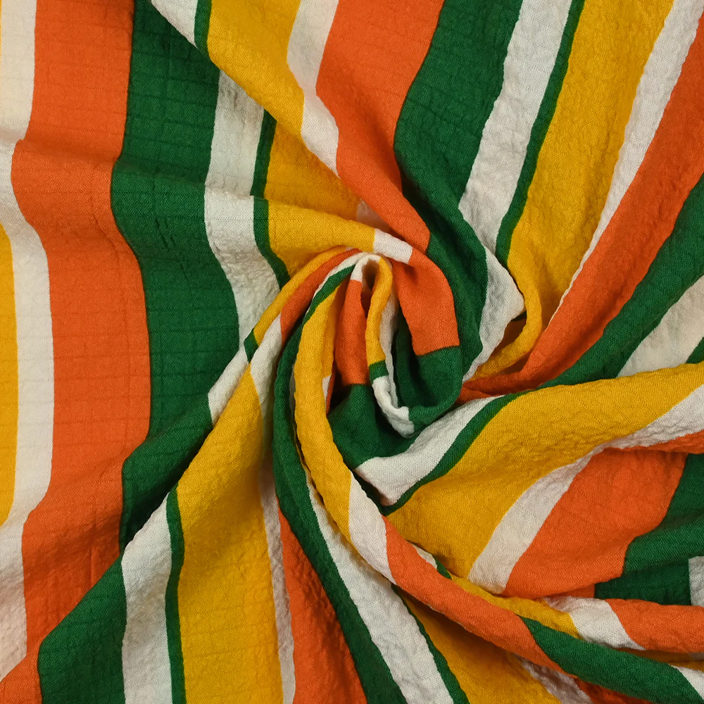 Viscose gaufrée imprimée rayée jaune, orange et vert - Image 2