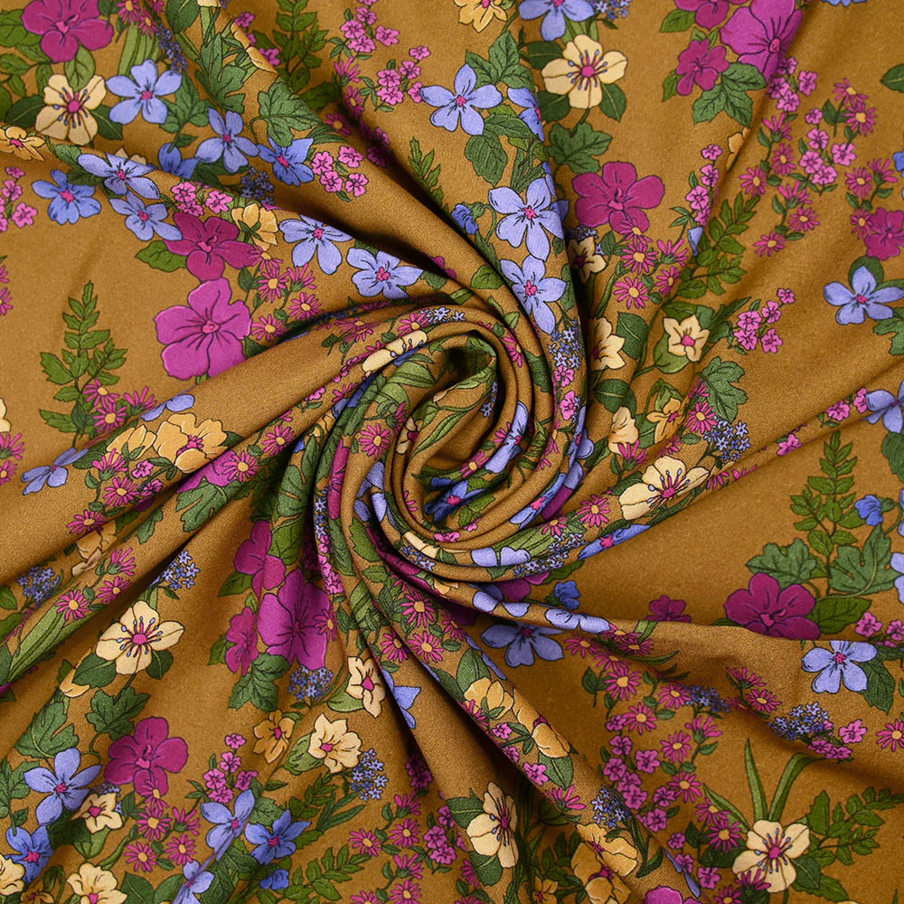 Viscose imprimée bucolique violine jaune beurre et bleuet fond ocre - Image 2