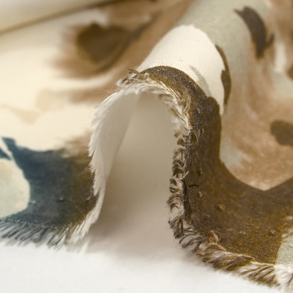 Viscose imprimée encre de fleurs bleu et marron fond écru - Image 8