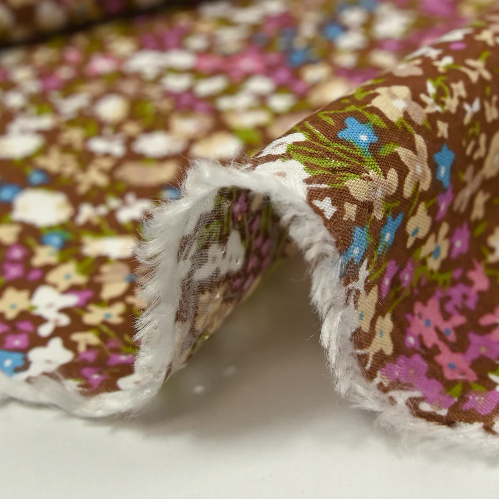 Viscose imprimée fleurs Meryl fond marron - Image 6