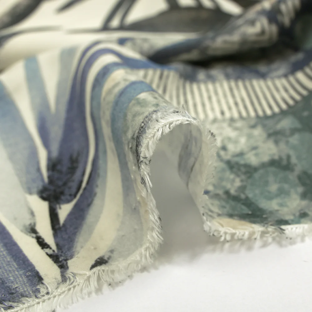 Viscose imprimée frise et palmiers bleu foncé fond écru - Image 9