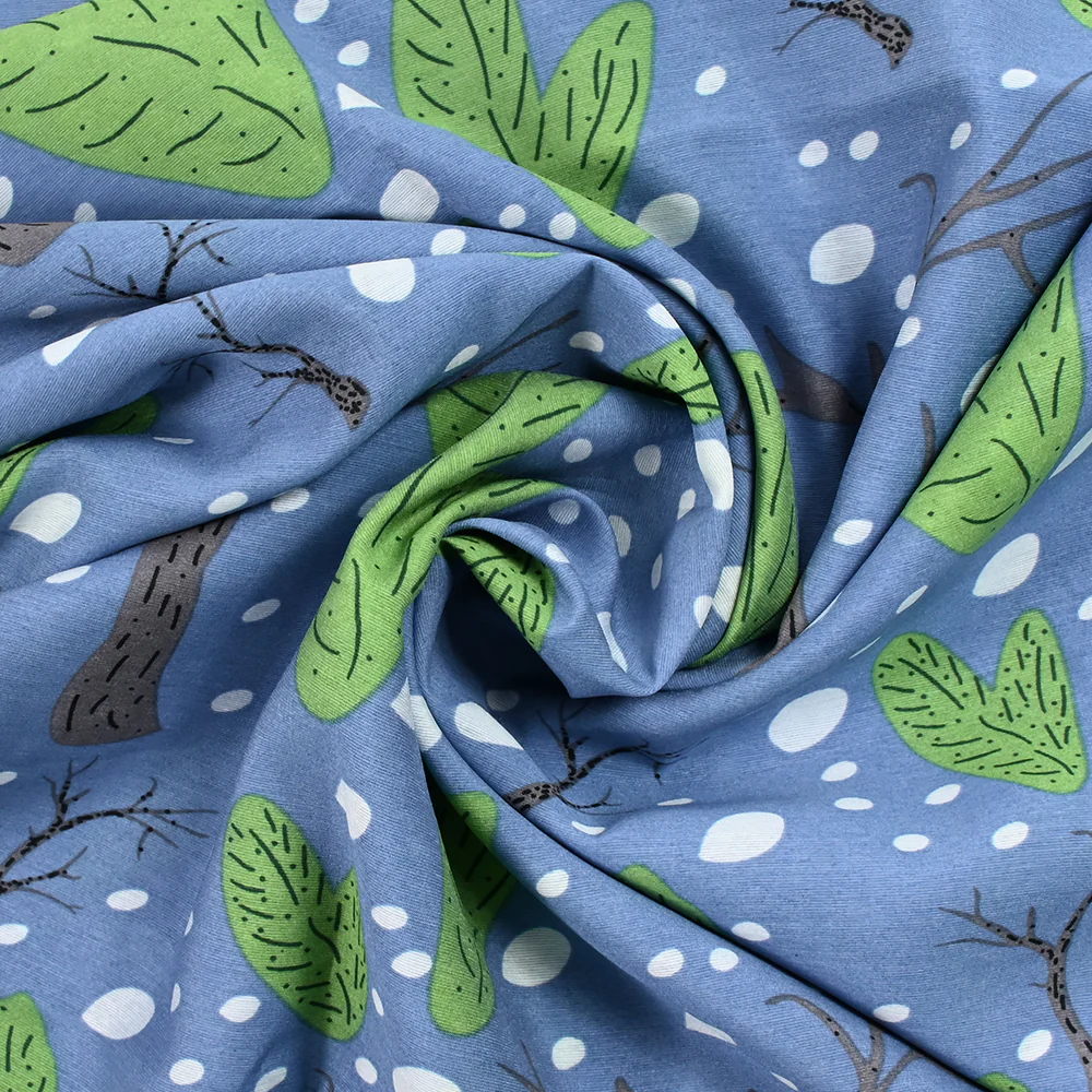 Viscose imprimée légère bois mystique fond bleu - Image 2