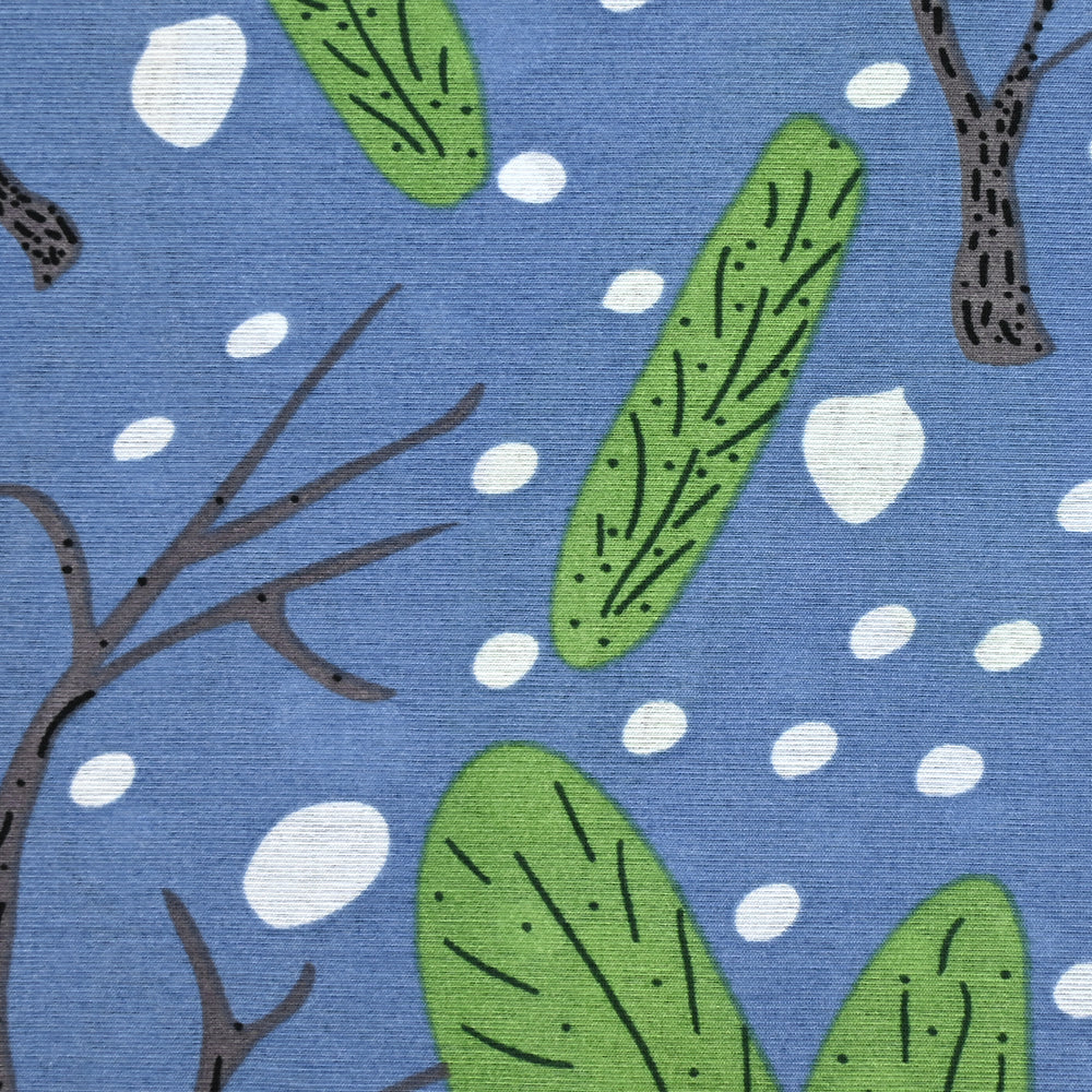 Viscose imprimée légère bois mystique fond bleu - Image 4
